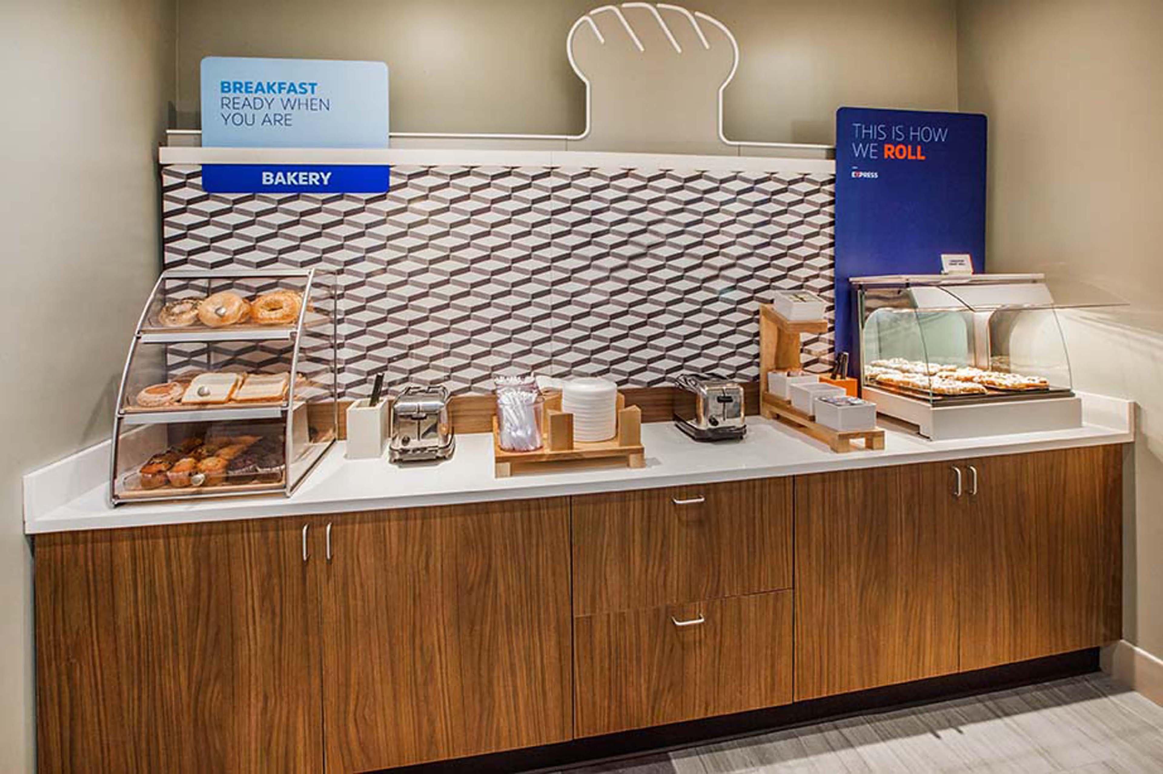 Holiday Inn Express & Suites - Plano - The Colony By Ihg מראה חיצוני תמונה