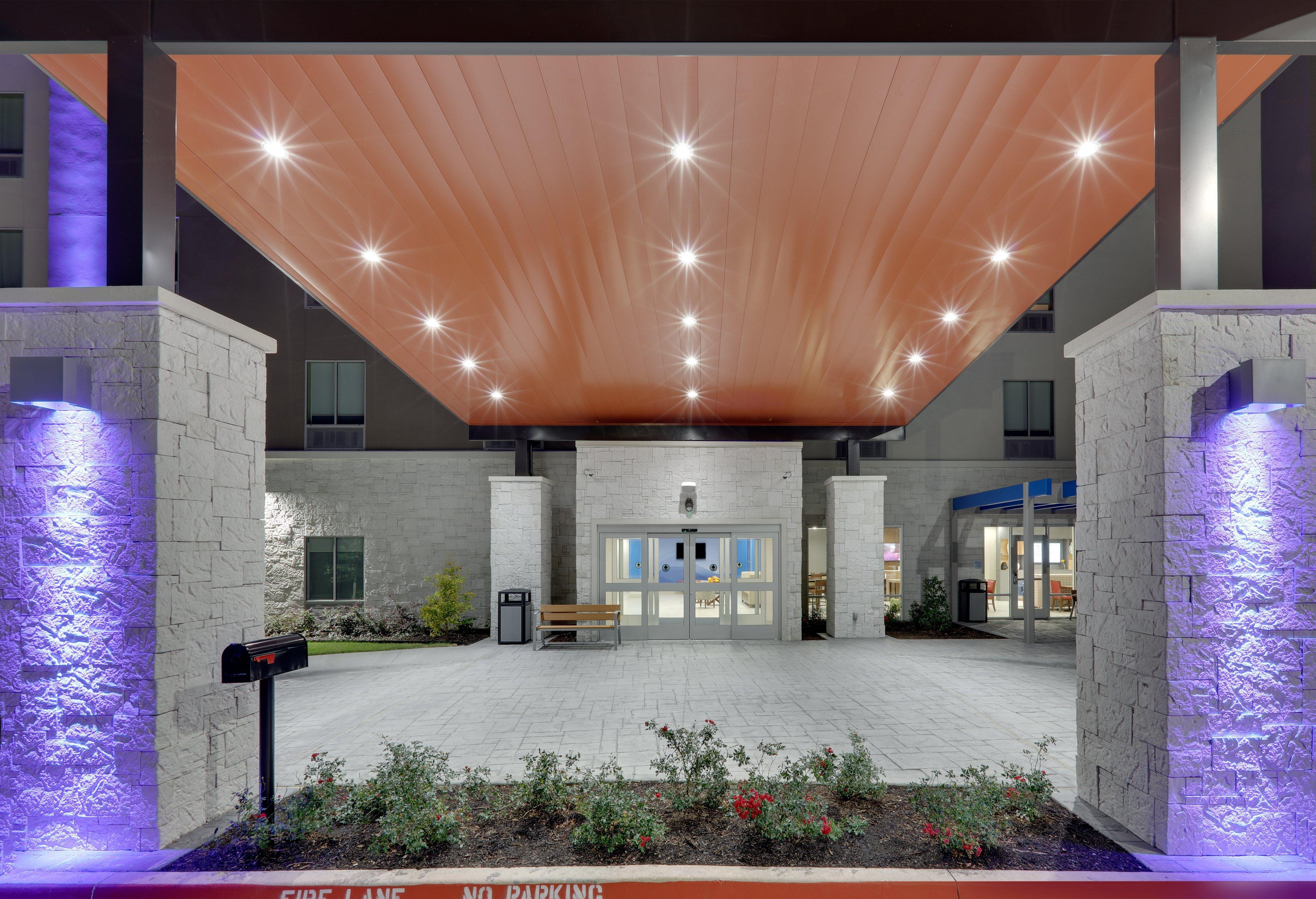Holiday Inn Express & Suites - Plano - The Colony By Ihg מראה חיצוני תמונה